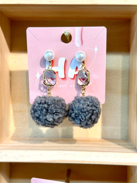 Earrings 耳环