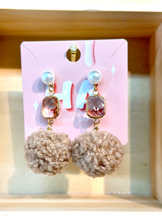 Earrings 耳环